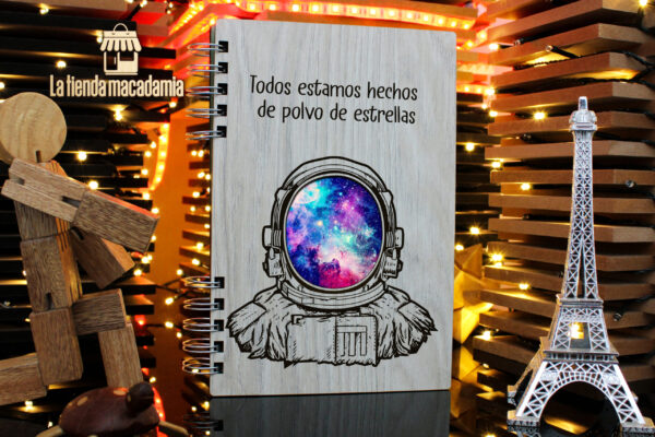 Libreta de Madera Astronauta